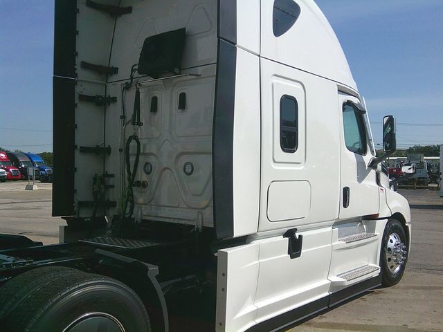 2026 Freightliner Cascadia-5