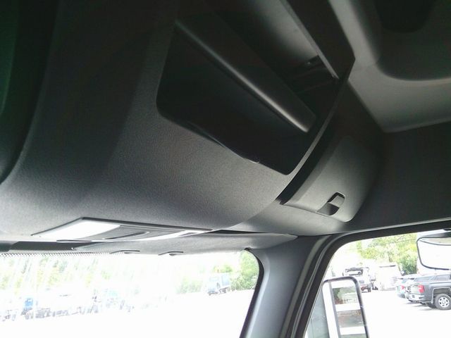 2021 Freightliner Cascadia-16