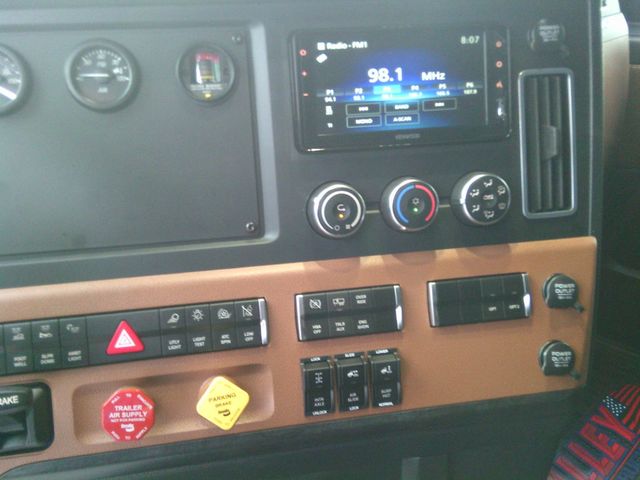 2026 Freightliner Cascadia-11