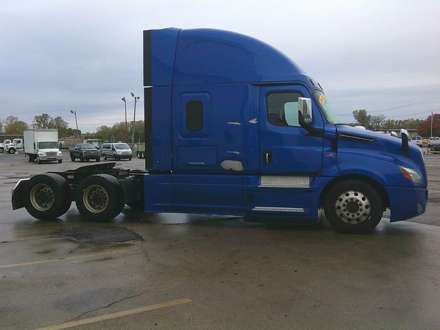 2020 Freightliner Cascadia 126 Picture 4 2020 Freightliner Cascadia 126-4