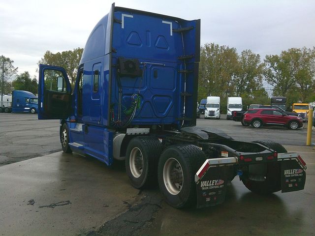 2020 Freightliner Cascadia 126 Picture 7 2020 Freightliner Cascadia 126-7