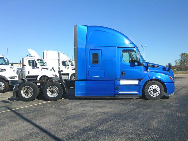 2020 Freightliner Cascadia 126 Picture 4 2020 Freightliner Cascadia 126-4