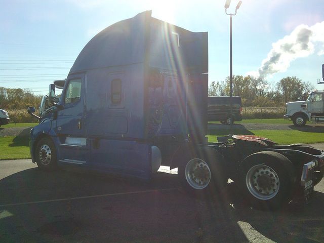 2020 Freightliner Cascadia 126 Picture 9 2020 Freightliner Cascadia 126-9