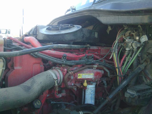 2016 Freightliner Cascadia-16