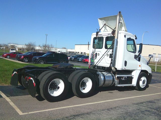 2016 Freightliner Cascadia-5