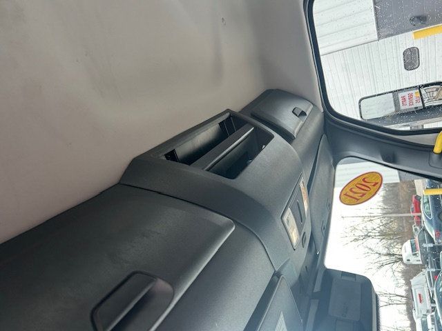 2021 Freightliner Cascadia-8