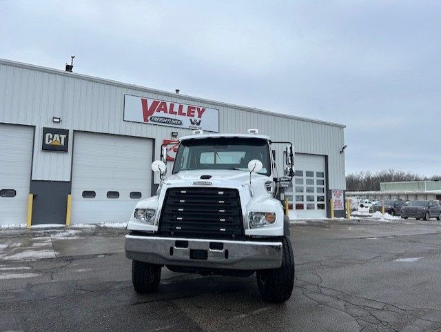 2026 Freightliner 114SD-2