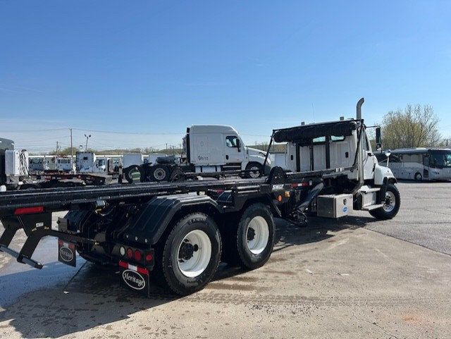 2025 Freightliner 114SD-5