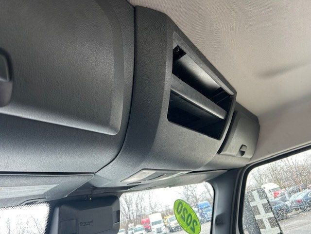 2020 Freightliner Cascadia-11