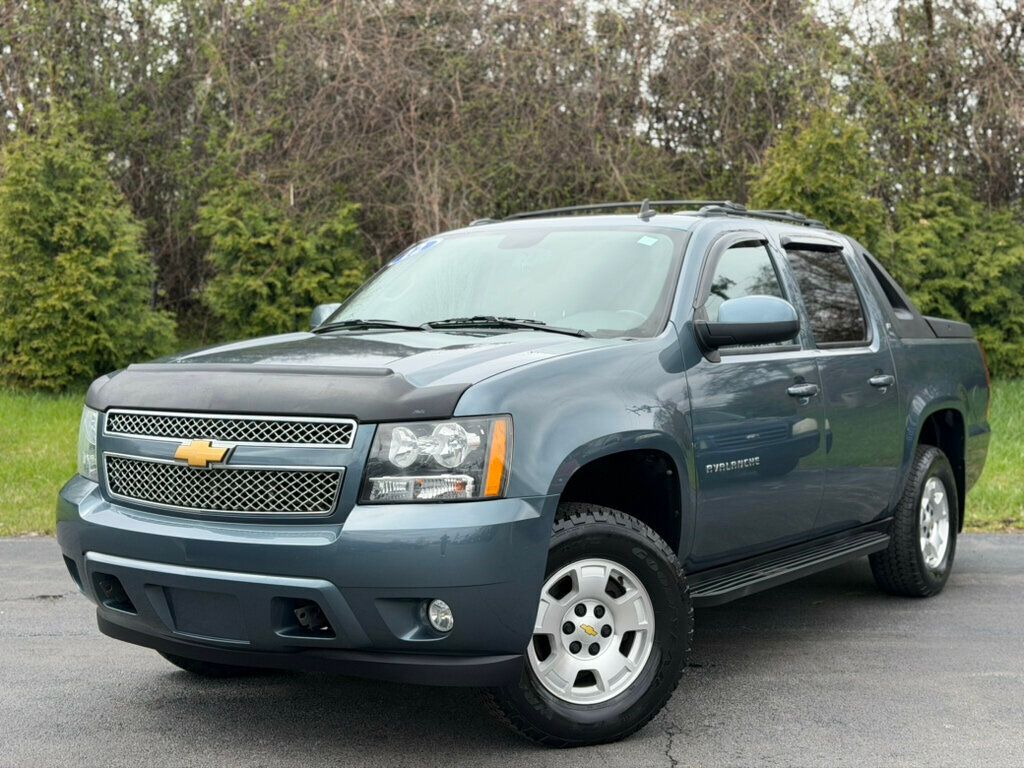 Blue Granite Metallic 2012 Chevrolet Avalanche LT 4WD Pickup Truck Four-Wheel Drive 6-Speed Automatic
