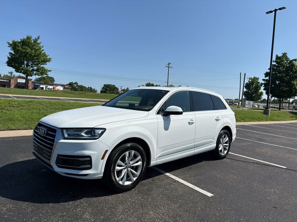 Glacier White Metallic 2019 Audi Q7 SUV / Crossover Automatic