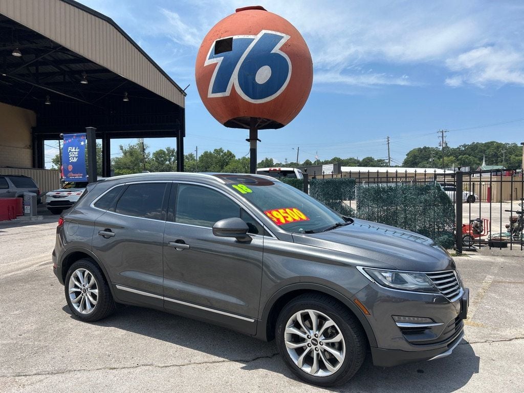 Gray 2018 Lincoln MKC SUV / Crossover Front-Wheel Drive 6-Speed Automatic