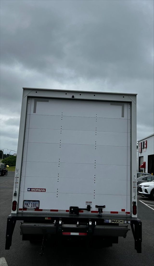 2023 Chevrolet 5500XD Picture 4 2023 Chevrolet 5500XD-4