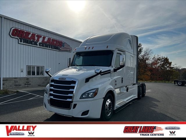 2025 Freightliner Cascadia