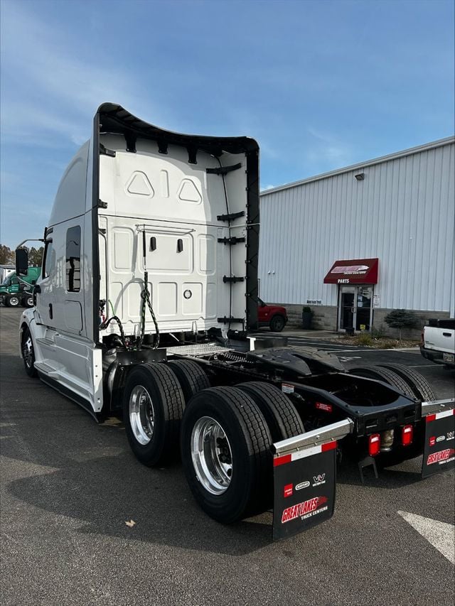 2025 Freightliner Cascadia