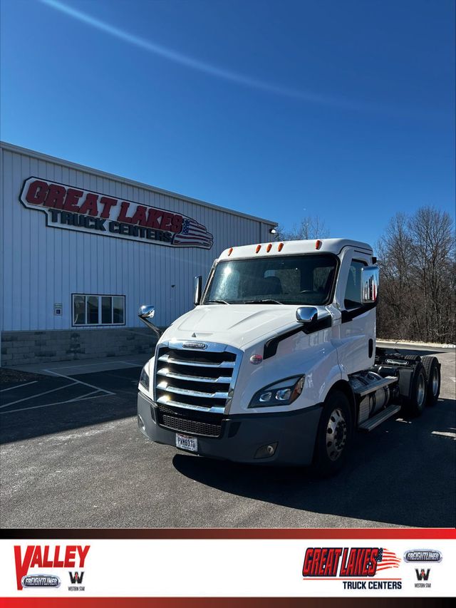 2021 Freightliner Cascadia