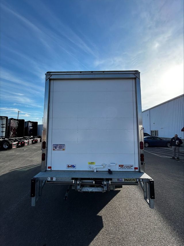 2023 Chevrolet 5500XD Picture 4 2023 Chevrolet 5500XD-4