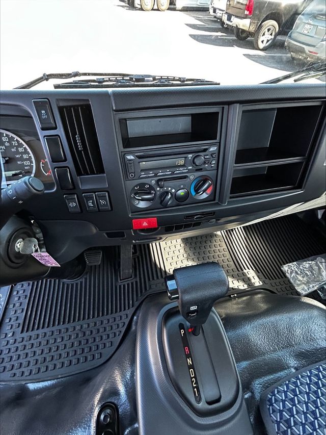 2024 Isuzu NRR