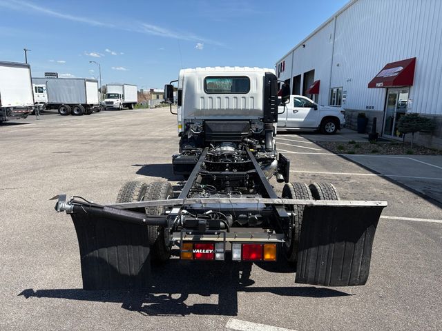 2025 Isuzu NRR