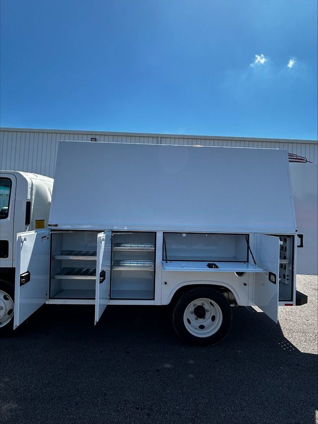 2024 Isuzu NPR Gas HD