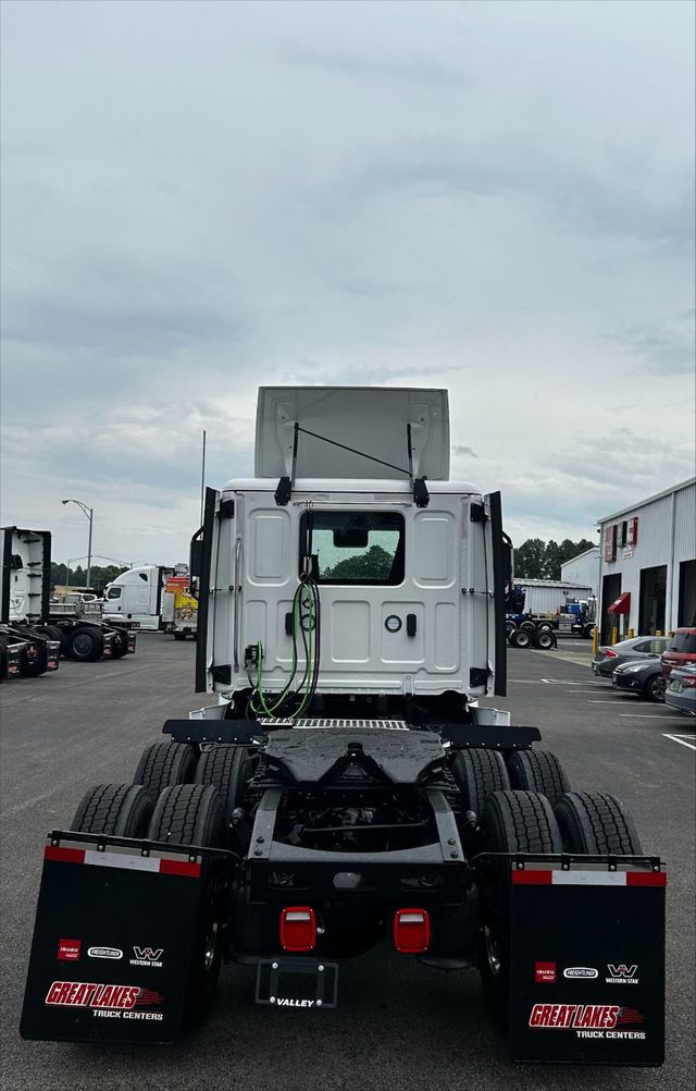 2025 Western Star 57X Picture 5 2025 Western Star 57X-5