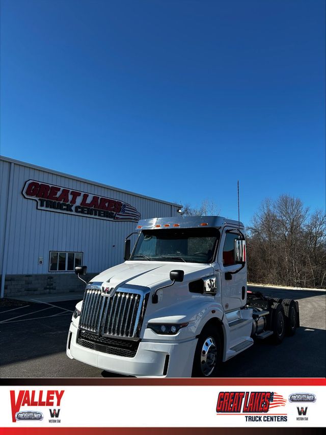2025 Western Star 57X-1
