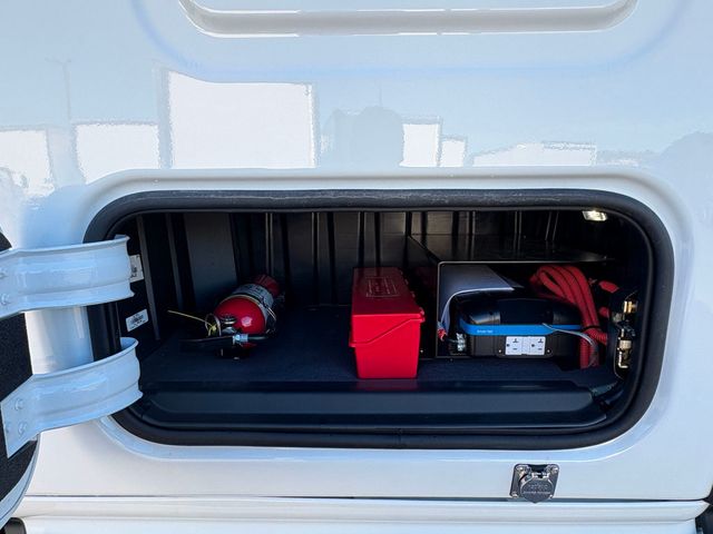 2026 Freightliner Cascadia-8