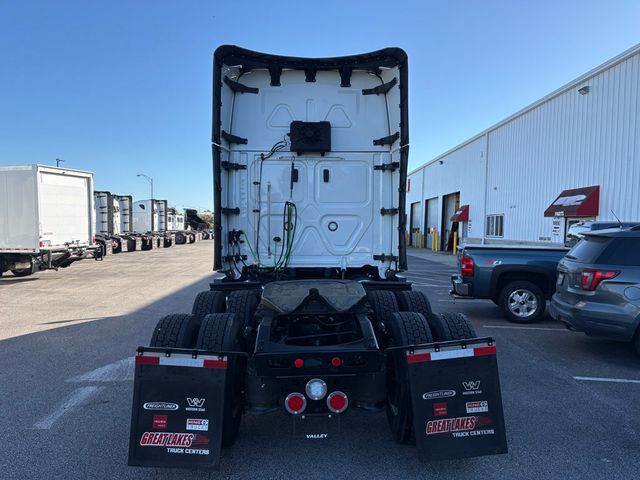 2026 Freightliner Cascadia-5