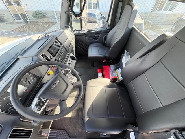 2027 Freightliner 114SD-13