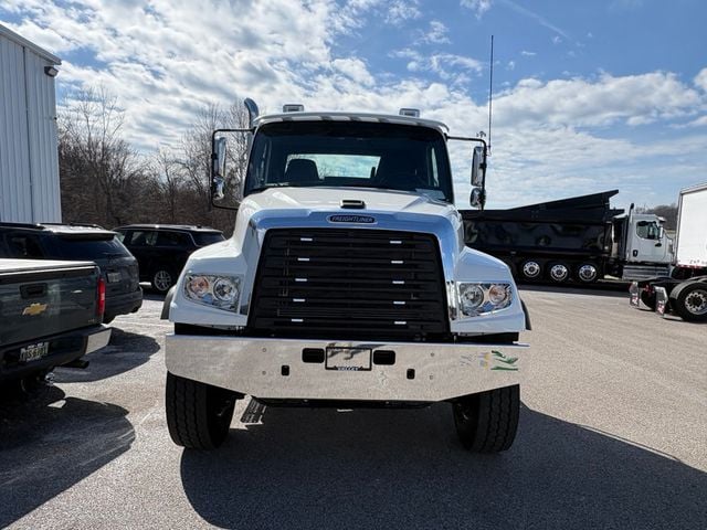 2027 Freightliner 114SD-2