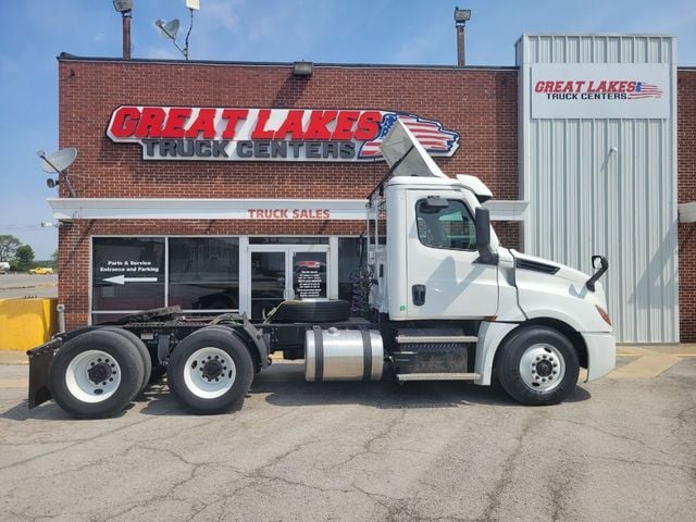 2020 Freightliner Cascadia Day Cab