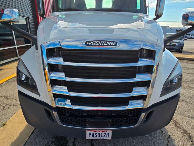 2022 Freightliner CA126SLP