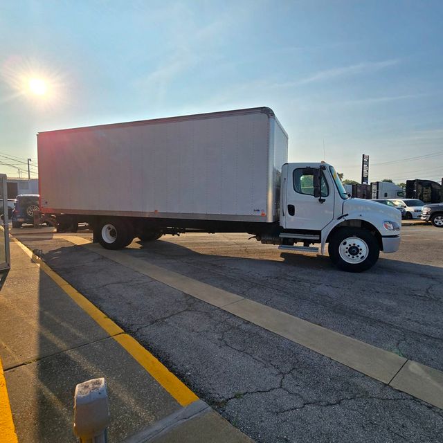 2023 Freightliner M2106