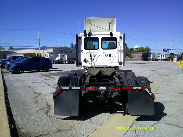 2018 Freightliner CASCADIA 125 DC