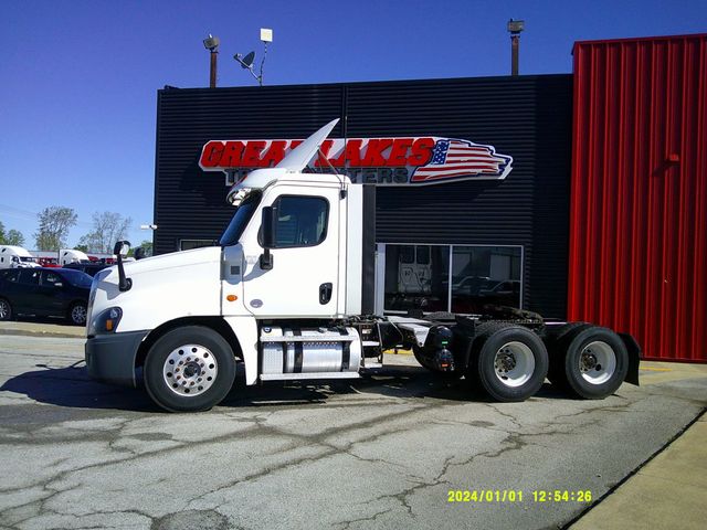 2018 Freightliner CASCADIA 125 DC
