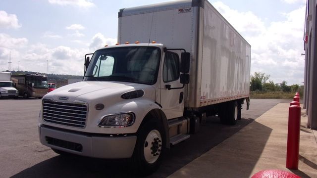 2022 Freightliner M2106