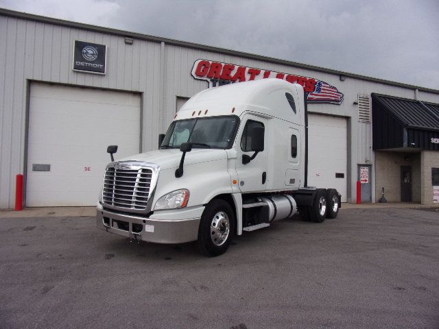 2018 Freightliner Cascadia 125