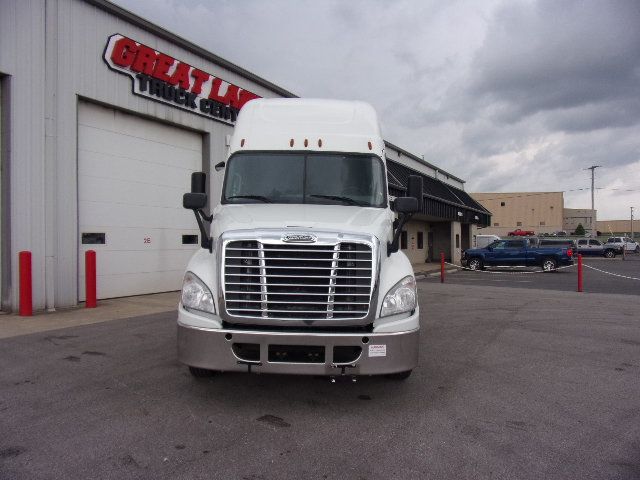 2018 Freightliner Cascadia 125