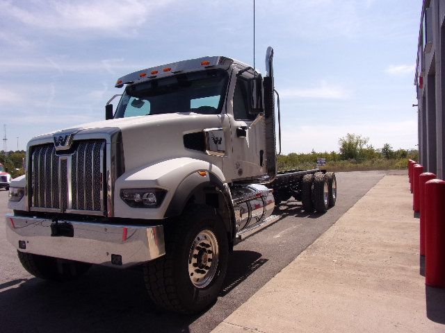 2025 Western Star 49X