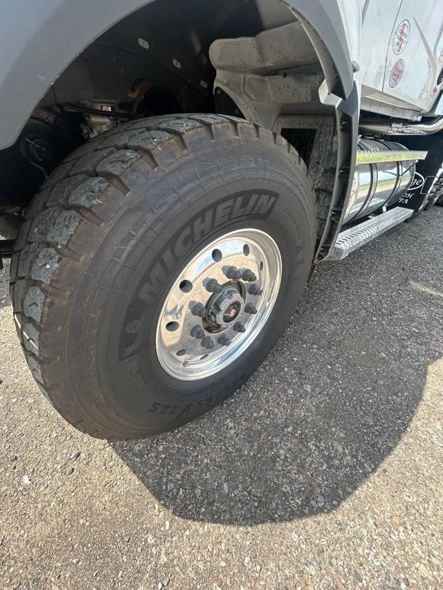 2025 Western Star 49X-17