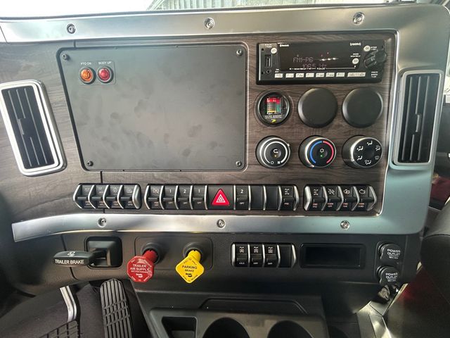 2025 Western Star 49X-13