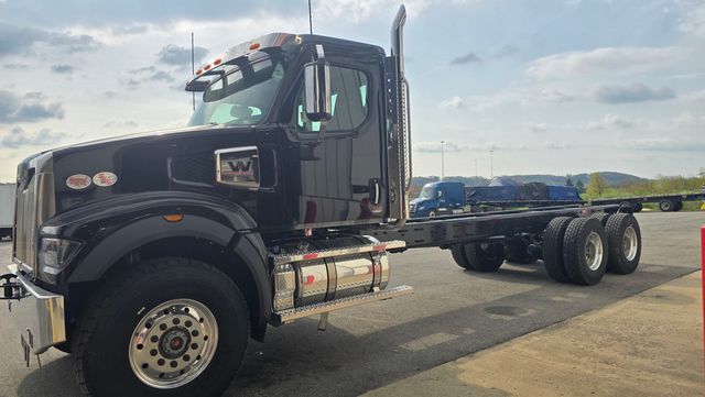 2025 Western Star 49X