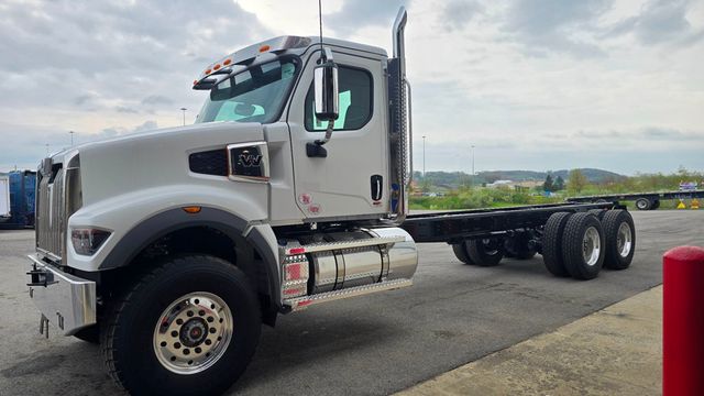2025 Western Star 49X