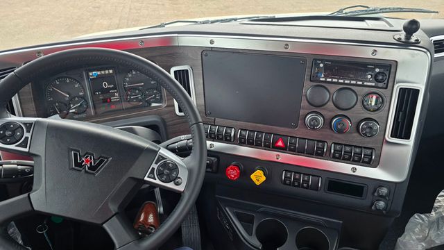 2025 Western Star 49X