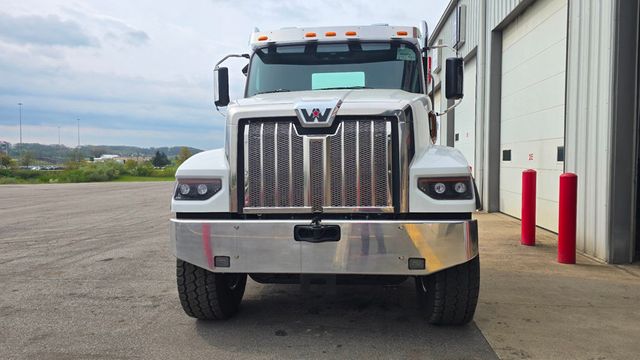 2025 Western Star 49X