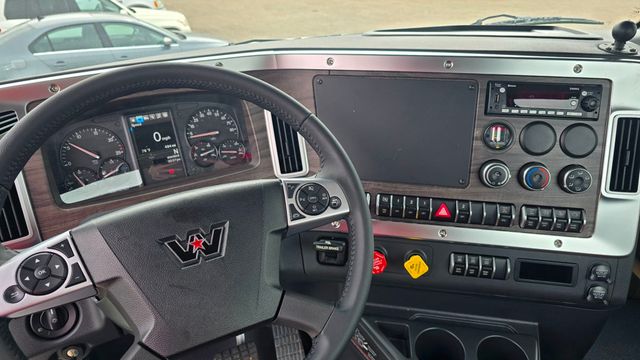 2025 Western Star 49X