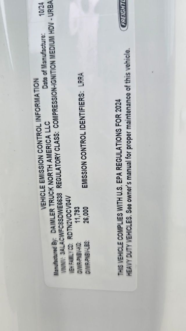 2025 Freightliner M2106