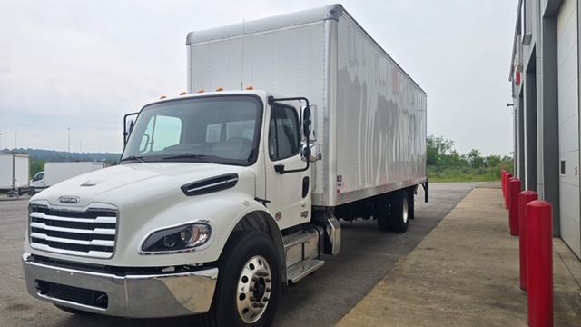 2025 Freightliner M2106