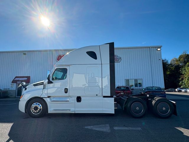 2026 Freightliner Cascadia-7