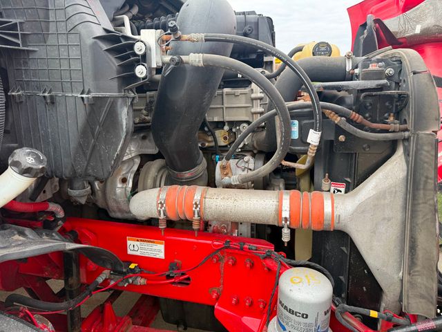 2020 Freightliner Cascadia-15